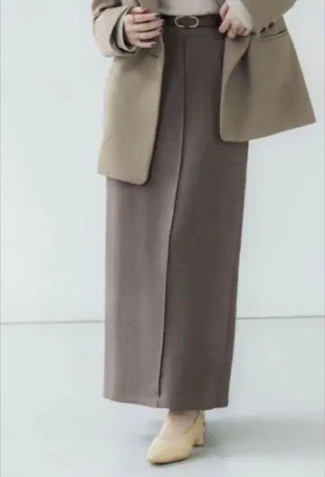백 턱 내로우 스커트 size1 crewre