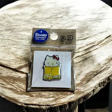 [빈티지] 헬로키티 핀 배지 레어! 산리오