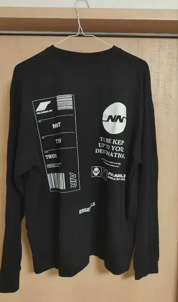 NIL DUE/NIL UN 블랙 긴팔 셔츠
