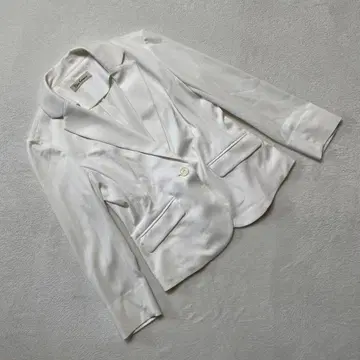 Clear Impression 테일러드 자켓 화이트 원 버튼 심플