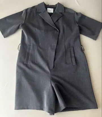 Ameri TAILORED SHORT SALOPETTE