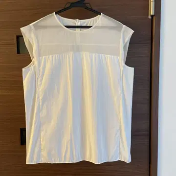투모로우랜드 블라우스