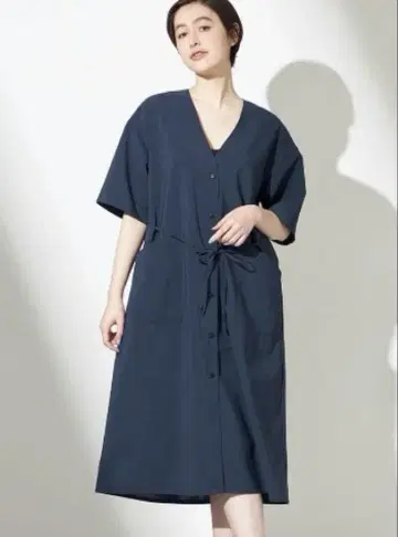 헬리한센 숏 슬리브 마린 리조트 원피스 네이비 S