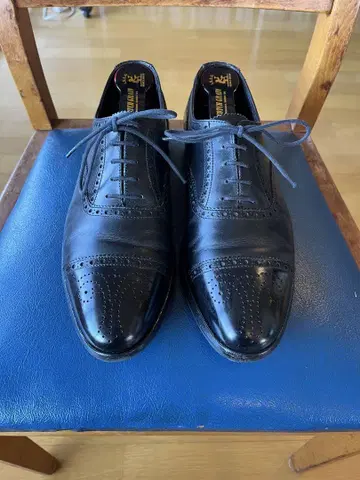 Crockett&Jones Coventry 세미 브로그 7E 블랙