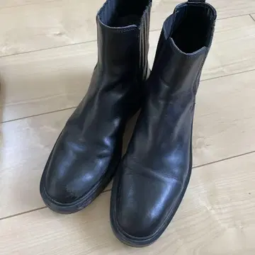 [ ZARA ] 블랙 가죽 부츠 25cm