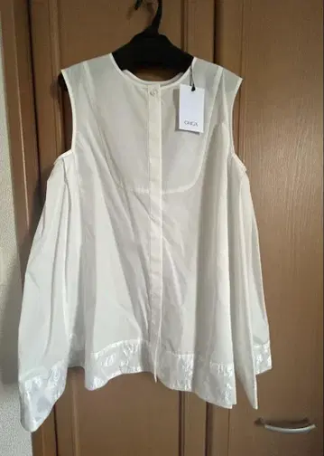 OHGA 슬리브리스 블라우스 NOSLE BLOUSE 택 포함 새상품