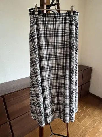 언타이틀 체크 무늬 롱 스커트