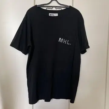 MHL. 블랙 티셔츠 XL 포켓 부착