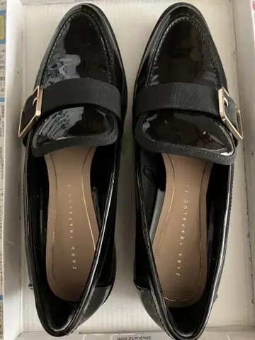 자라 통굽 로퍼