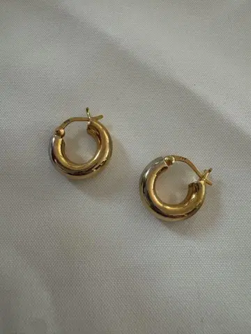 Daughters Jewelry 골드 후프 귀걸이