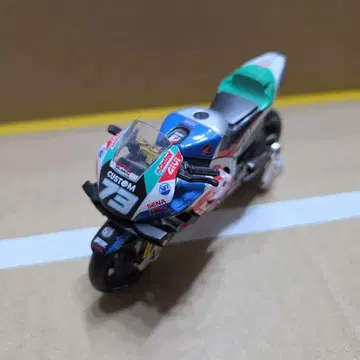 Moto GP LCR 혼다 알렉스 마르케스 기 1/18 스케일 모델