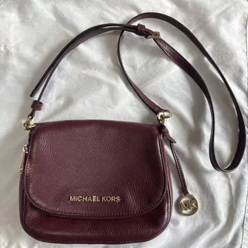MICHAEL KORS 버건디 숄더백