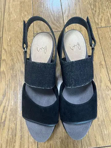 잉그 샌들 블랙