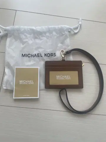 MICHAEL KORS 카드 케이스 브라운