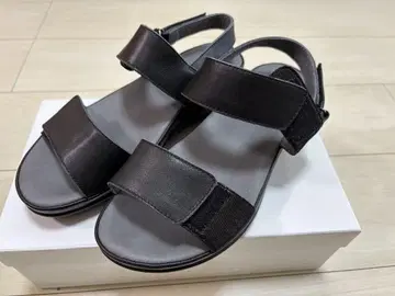 Malena Belloni 소가죽 샌들