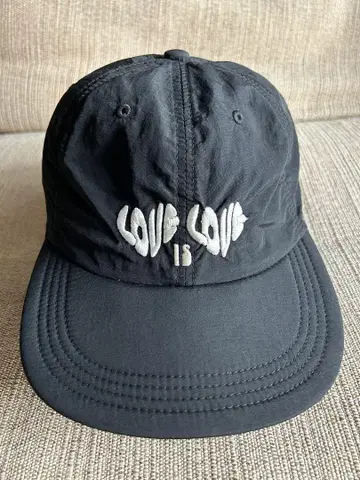 garbage SOFT BRIM 6 PANEL CAP 검정 블랙