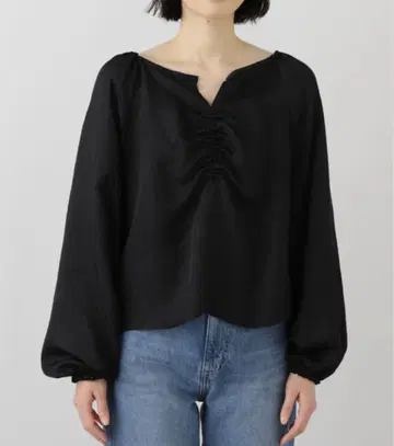 새상품급 25SS noble 노블 러스터 크리즈 트윌 퍼프 블라우스