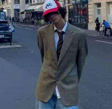 그레이 계열 체크 테일러드 자켓