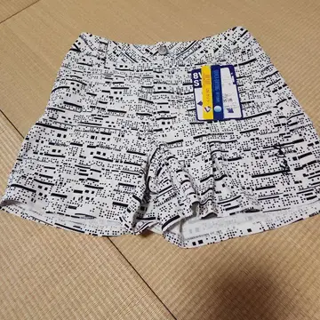 FILA 기하학 패턴 숏팬츠