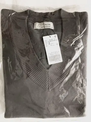 [ J.J.MERCER/제이제이머서 ] V NECK KNIT