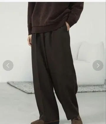 WYM/high twisted gaba wide tuck slacks