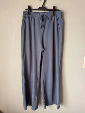 [미사용에 가까운] 완판 색상 안다르 Airy Fit 와이드 팬츠