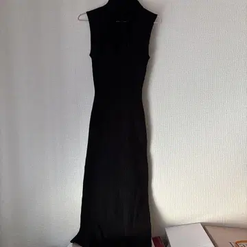 다리치 롱 원피스 택은 잘라버렸지만, 시착만 한 상품입니다.