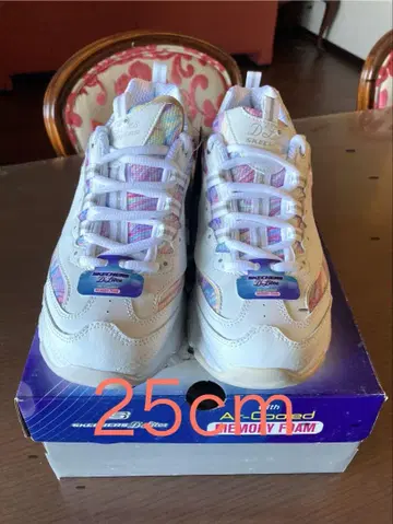 SKECHERS D'Lites 25cm 화이트/멀티 컬러