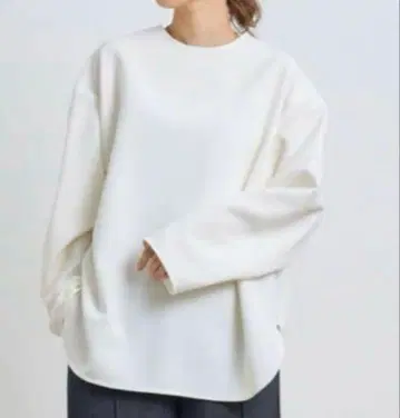 yori 요리 누쿠누쿠 Tee 블라우스 화이트
