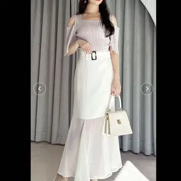RESEXXY 화이트 쉬폰 타이트 스커트 벨트 포함