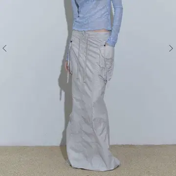 Sculptor 한국 그레이 사이드 포켓 슬릿 롱 스커트 카고