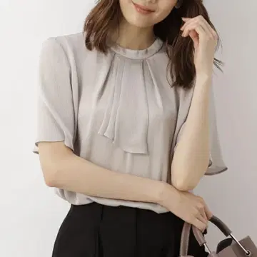 Natural Beauty Basic 드레이프감 블라우스