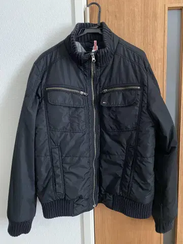 TOMMY HILFIGER 블랙 충전솜 블루종 L 사이즈