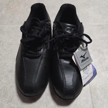 Mizuno 블랙 스니커즈 23.5 EEE 택 포함 워킹화