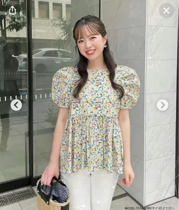 fitmore 새상품급 꽃무늬 퍼프 슬리브 상의 프리 사이즈