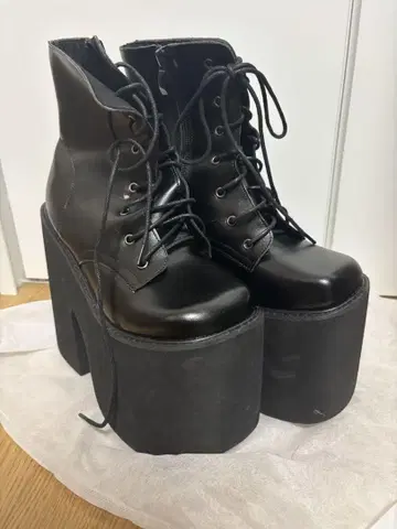 통굽 17cm 힐 부츠 코스프레 고스로리