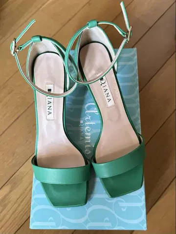 다이애나 DIANA 뮬 22.5cm