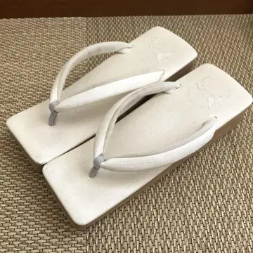 카렌 블로쏘 스퀘어 M 마니에라 아이보리