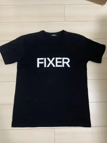 fixer T셔츠 fixer 블랙 호시바 착용