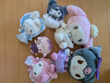 산리오 봉제 인형 세트