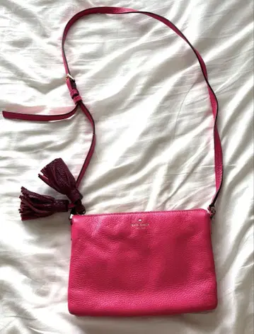 kate spade 핑크 숄더백 태슬 장식