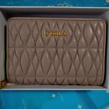 FURLA 베이지 퀼팅 접이식 지갑