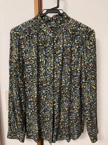 새상품급 A.P.C. 꽃무늬 긴팔 셔츠