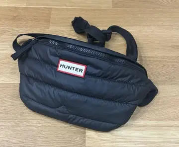 새상품급!! [ 헌터 HUNTER 퀼팅 바디백 ]