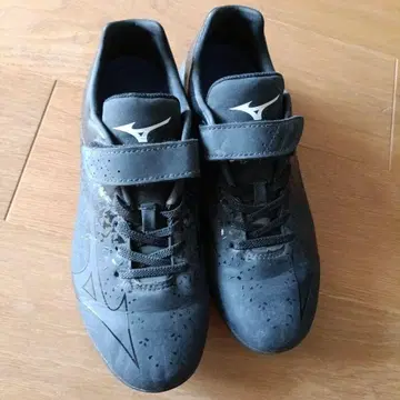 22.0 Mizuno 블랙 트레이닝 슈즈