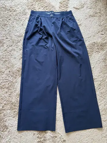 정품 미사용 택 없음 alo Suit Up Trouser