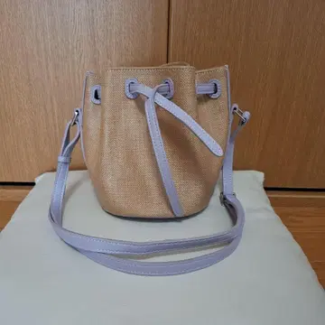 VASIC 투모로우랜드 바스켓백