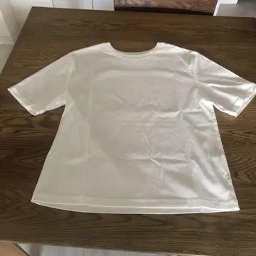 소쥬 쿨넥 T셔츠 M 화이트