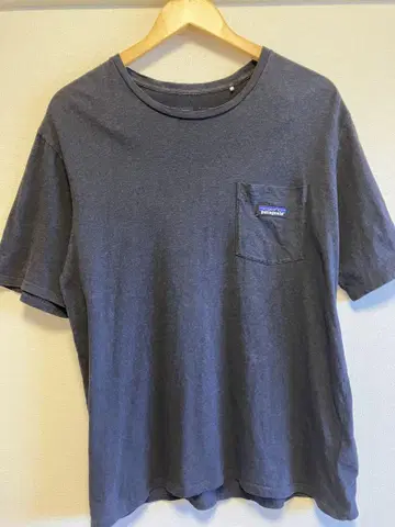 patagonia 그레이 티셔츠 포켓 부착