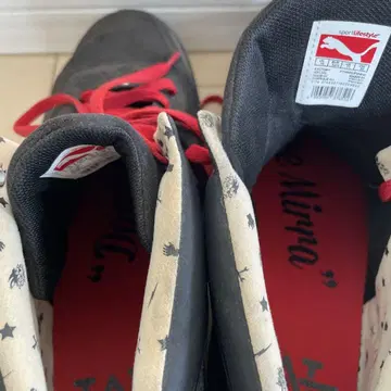 Puma 하이컷 스니커즈 블랙/레드